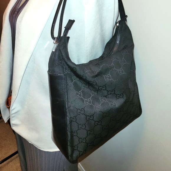 Gucci Handbags - Gucci Hobo Bag